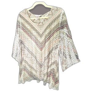 Brittany Black Women's 1X Tunic Top Lined Lacy Top Flared Long Sleeves Vintage